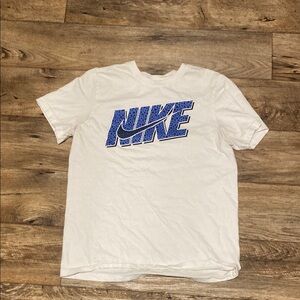 Nike White and Blue Men's Shirt